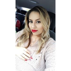 Meet your Posher, Vanessa